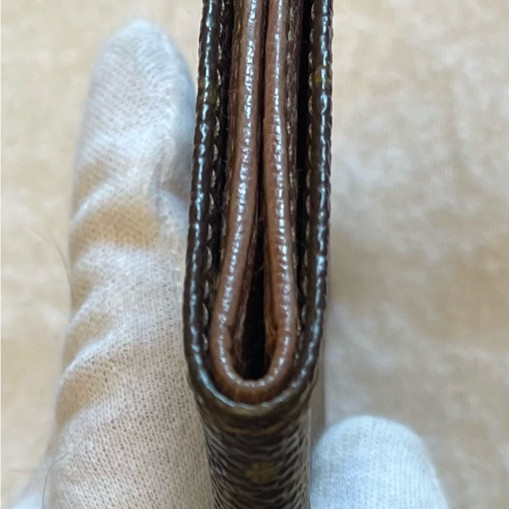 Louis Vuitton Authentic Vintage Brown Monogram Design Wallet - Picture 12 of 15